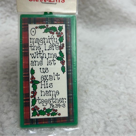 Praise Christmas Ornaments 3 plastic Jesus is the Reason 4" bag #1 - Picture 11 of 12